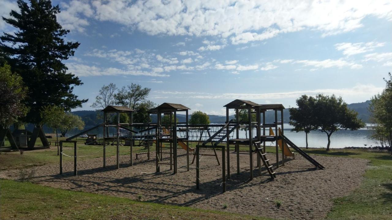 Hotel Camping le Caussanel Canet-de-Salars Esterno foto