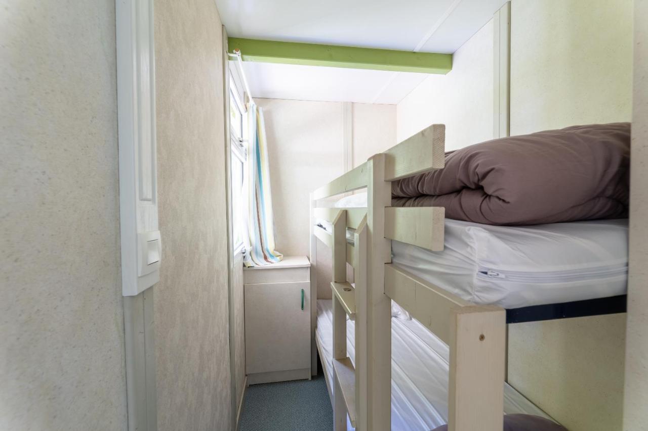Hotel Camping le Caussanel Canet-de-Salars Esterno foto