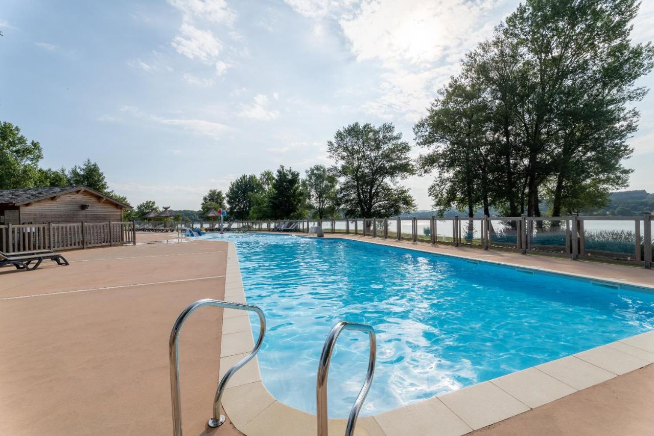 Hotel Camping le Caussanel Canet-de-Salars Esterno foto