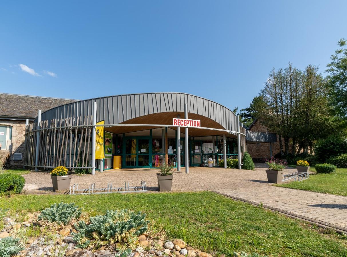 Hotel Camping le Caussanel Canet-de-Salars Esterno foto
