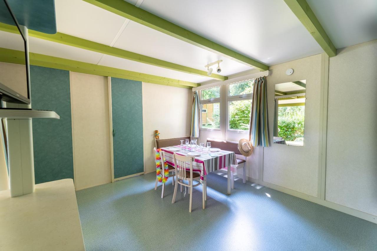 Hotel Camping le Caussanel Canet-de-Salars Esterno foto