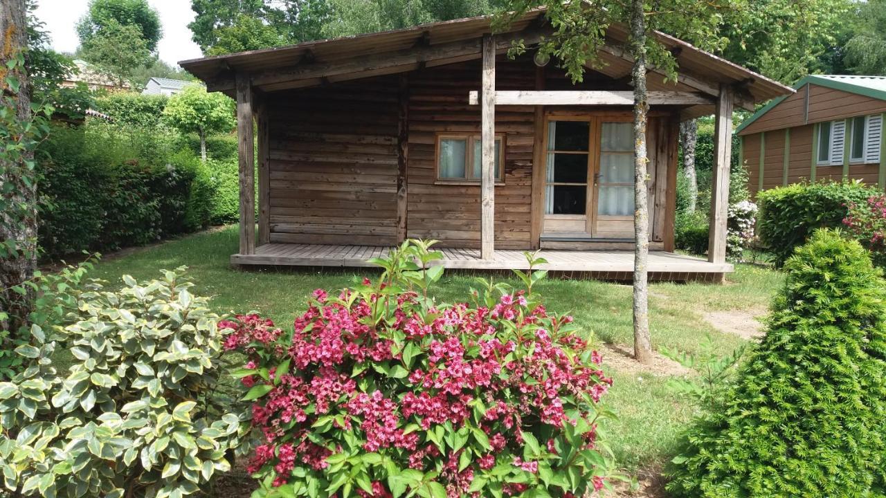 Hotel Camping le Caussanel Canet-de-Salars Esterno foto