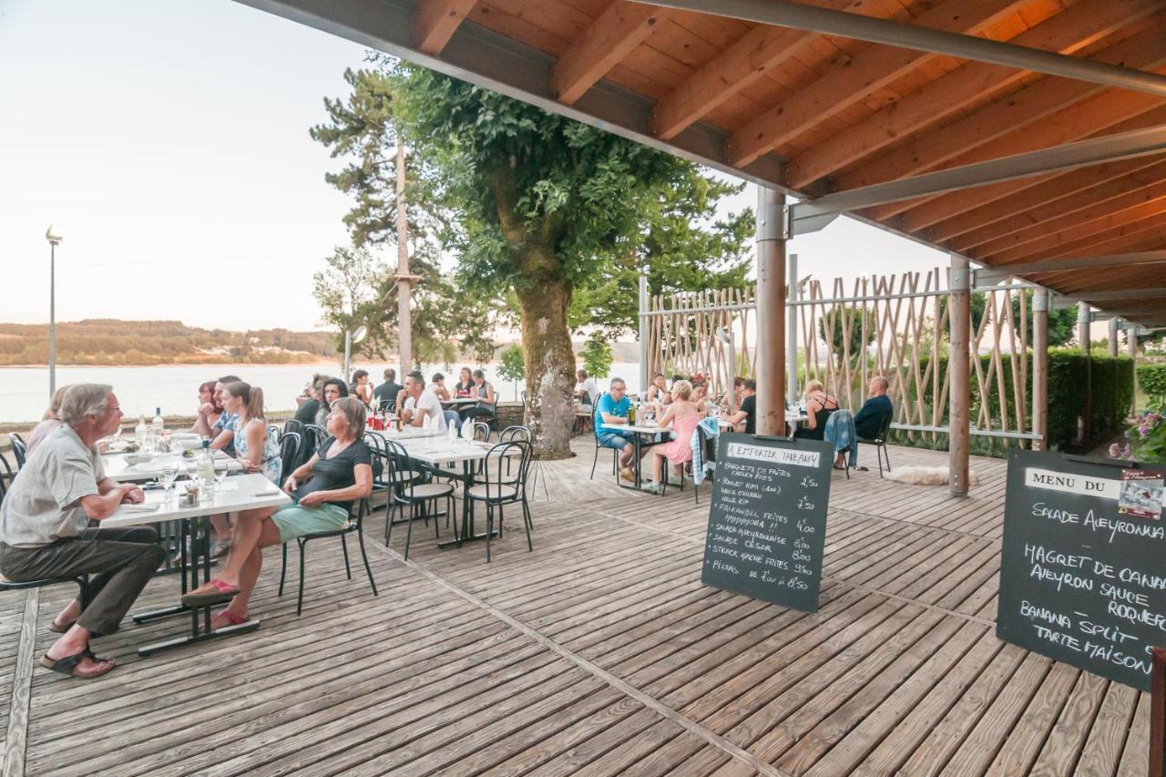 Hotel Camping le Caussanel Canet-de-Salars Esterno foto