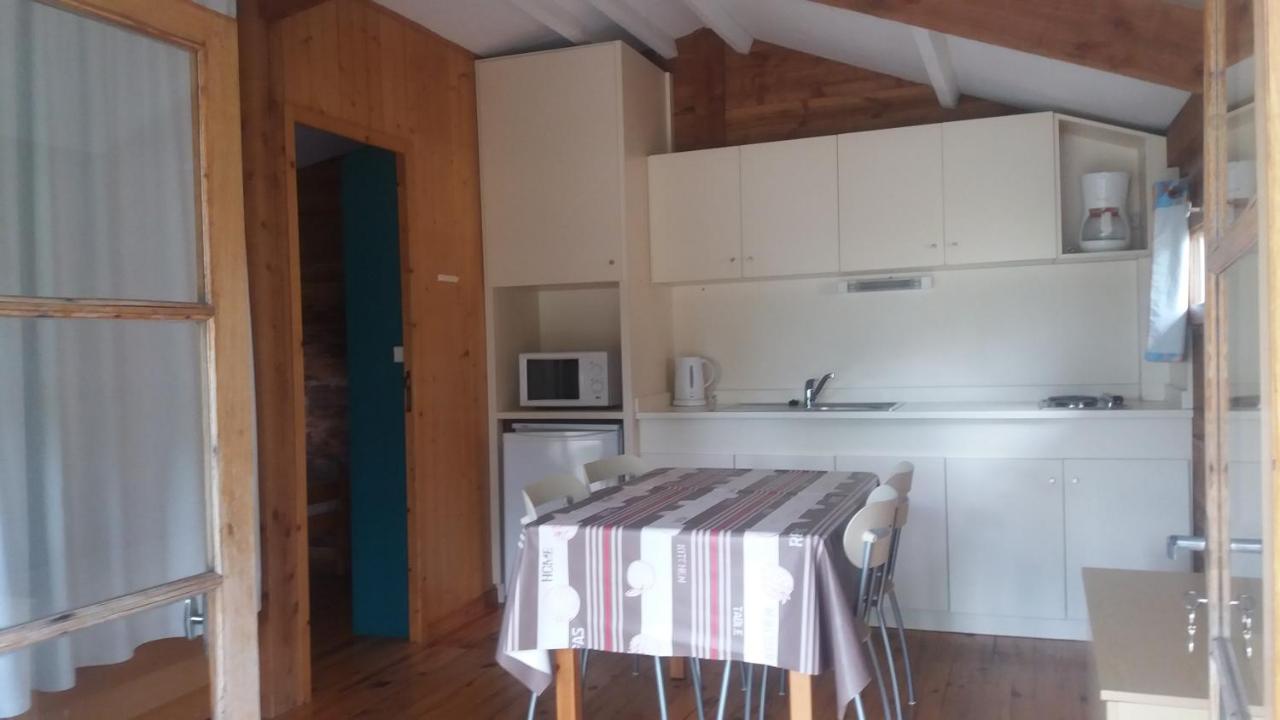 Hotel Camping le Caussanel Canet-de-Salars Esterno foto
