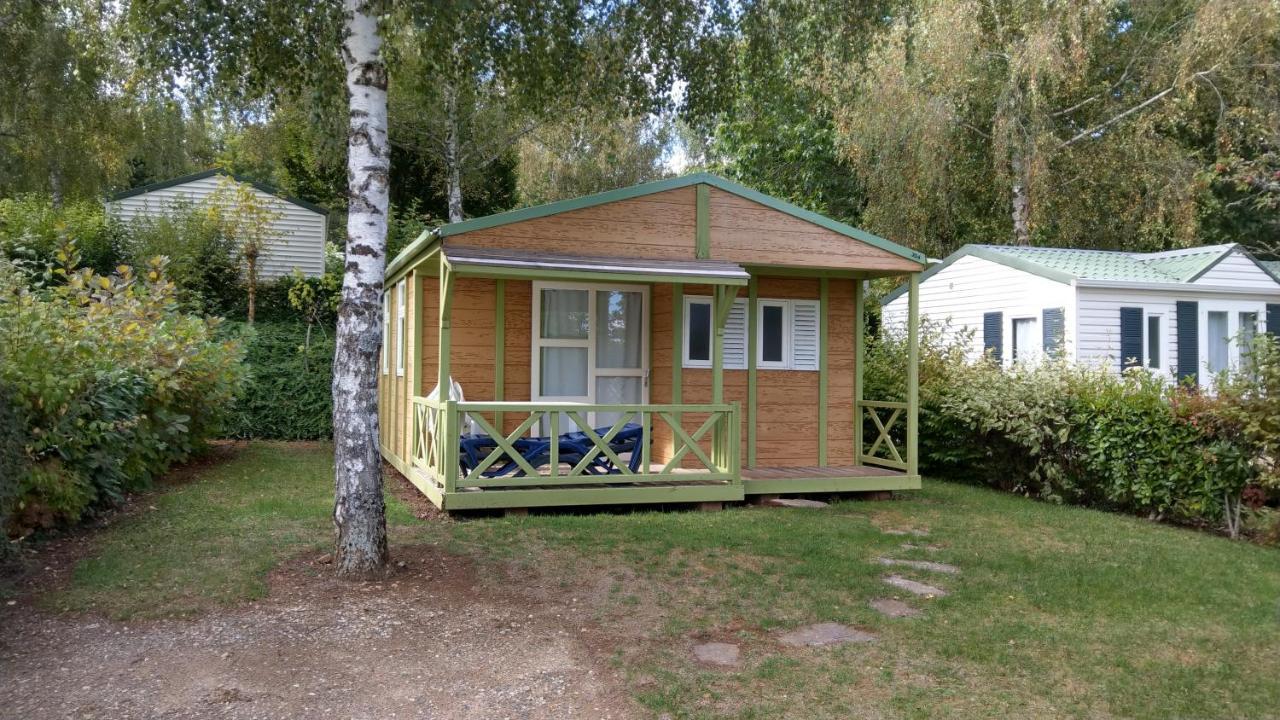 Hotel Camping le Caussanel Canet-de-Salars Esterno foto