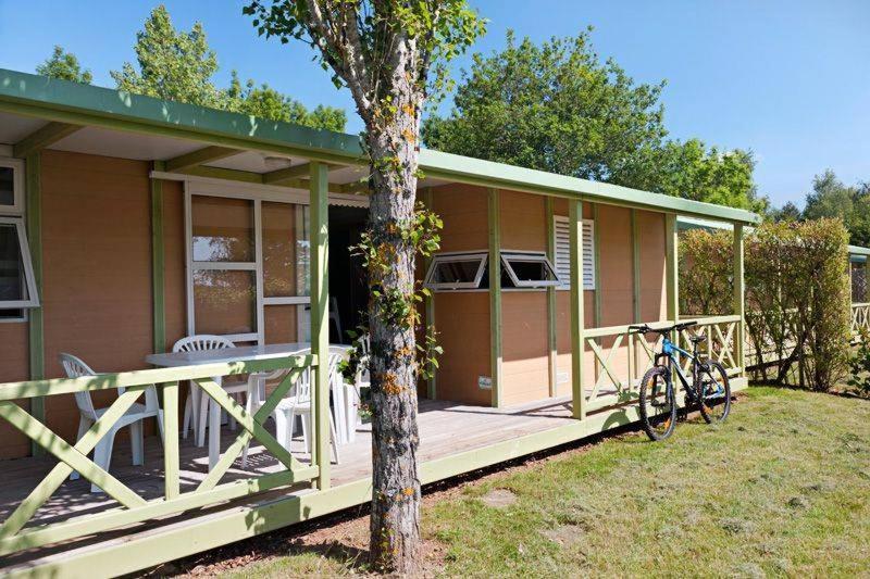Hotel Camping le Caussanel Canet-de-Salars Esterno foto