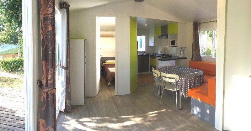 Hotel Camping le Caussanel Canet-de-Salars Esterno foto