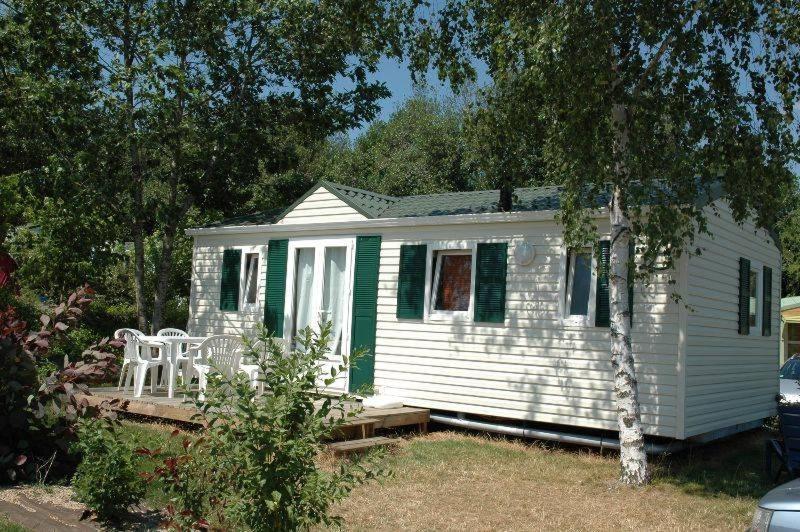 Hotel Camping le Caussanel Canet-de-Salars Esterno foto